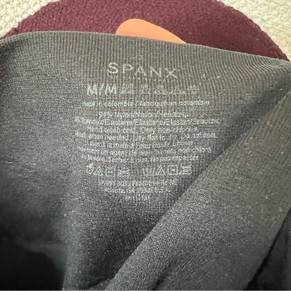 SPANX SEAMLESS LOOK AT ME NOW LEGGINGS SIZE MEDIUM - Picture 8 of 8